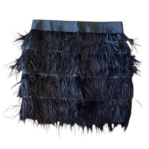 Amaryllis Ostrich Feather Embellished Mini Skirt With Side Zipper Size 6 US